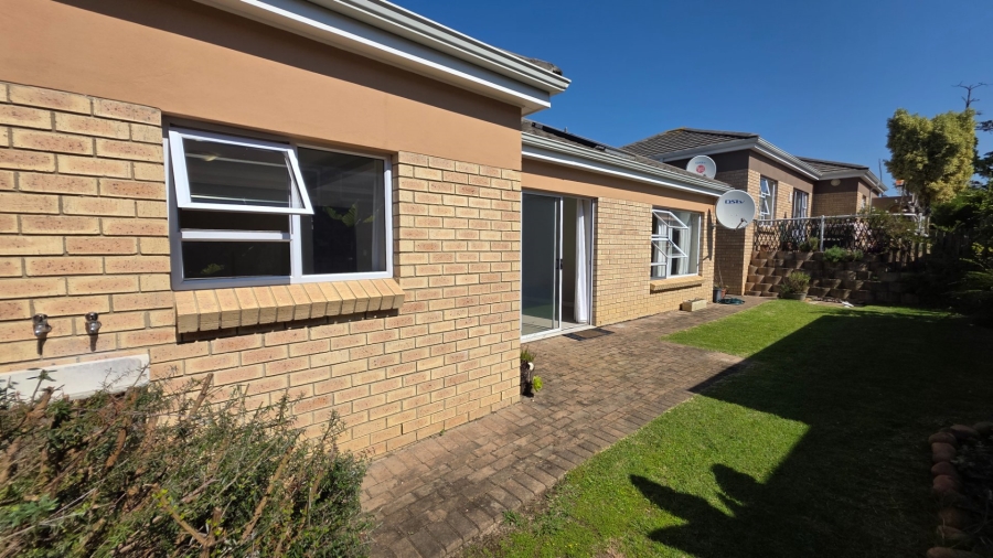 2 Bedroom Property for Sale in Groenkloof Retirement Village Western Cape